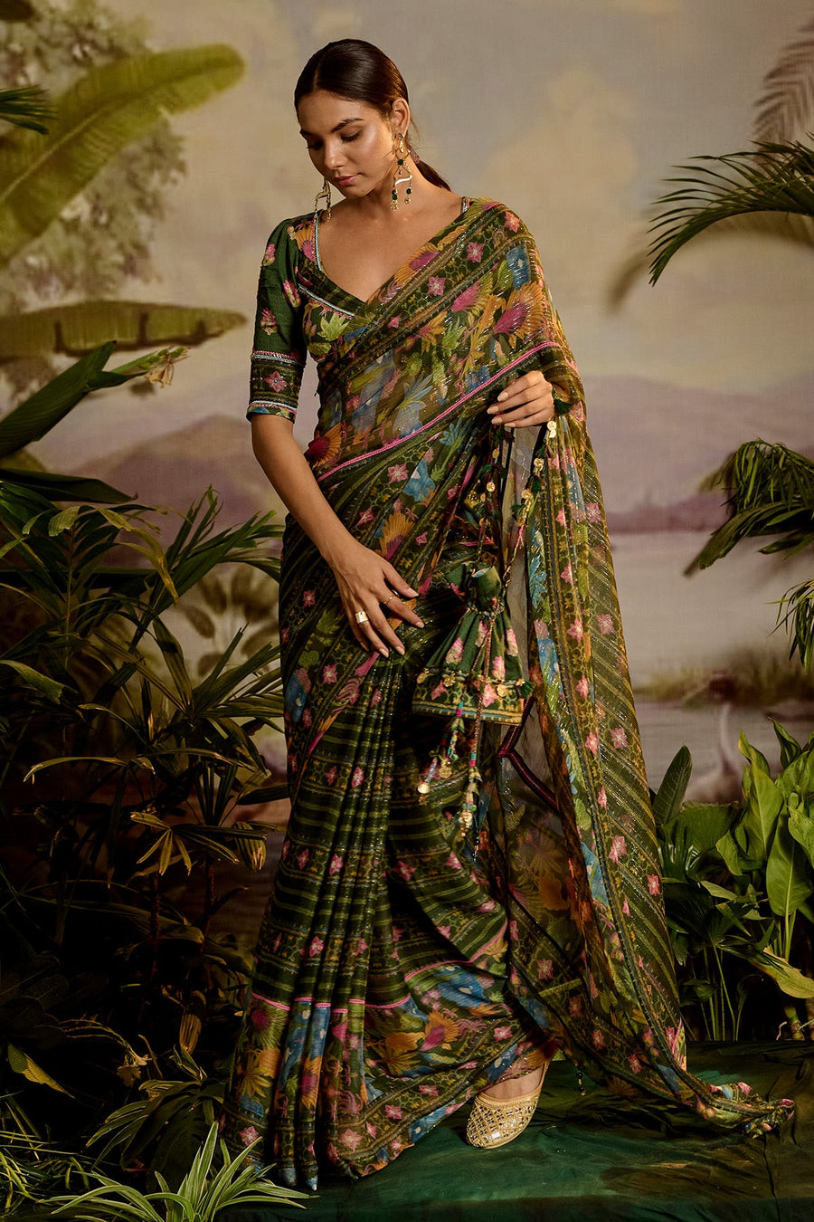 WOMEN'S GREEN CHIFFON FALGUNI SAREE SET