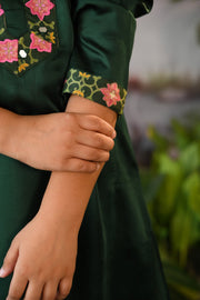 SAUNDH KURTA SET WITH BANDI