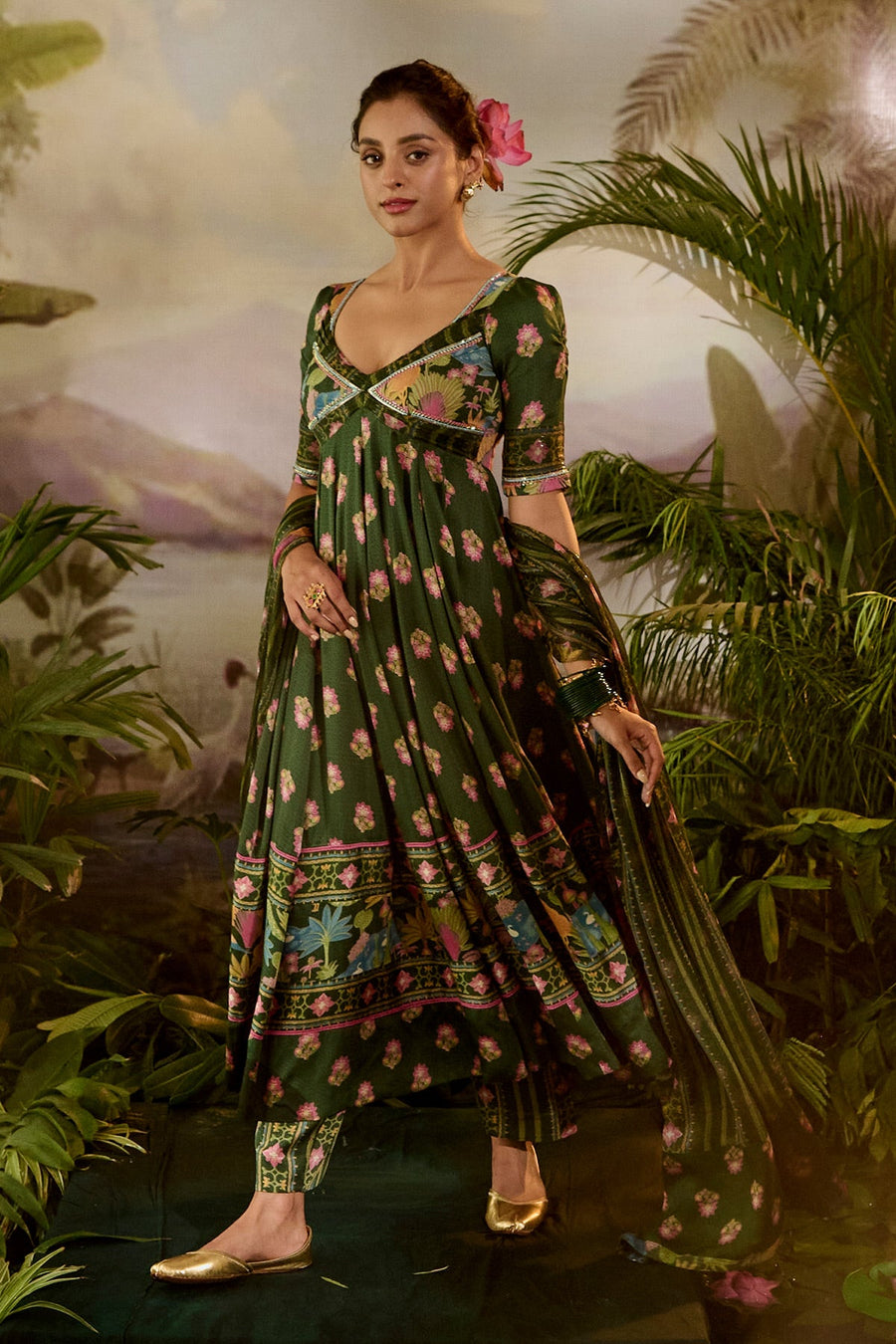 WOMEN'S GREEN LUREX CHIFFON GAURI DUPATTA