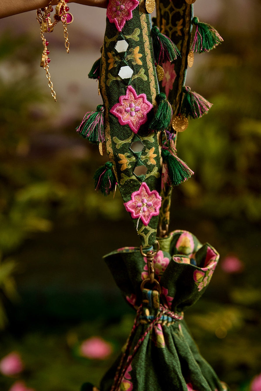 WOMEN'S GREEN MODAL SATIN KUMUD POTLI