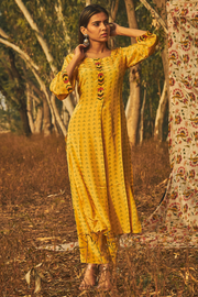 WOMEN'S YELLOW NATURAL CREPE SAMBAC KURTA SET