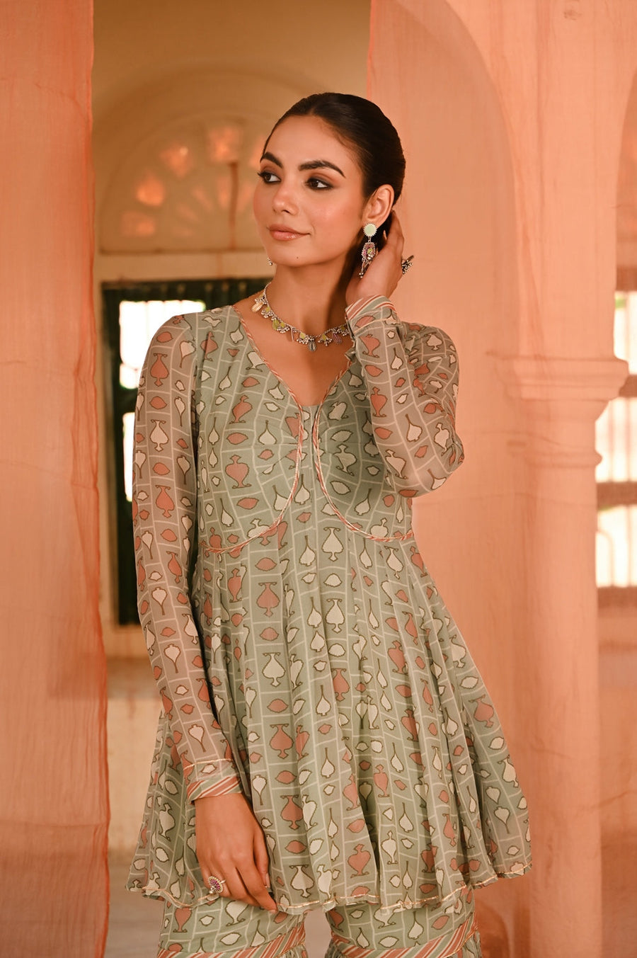 WOMEN'S GREEN CHIFFON  CHANDPOLE GHARARA SET