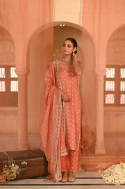 WOMEN'S ORANGE MUSLIN - B CHANDRIKA KURTA SET
