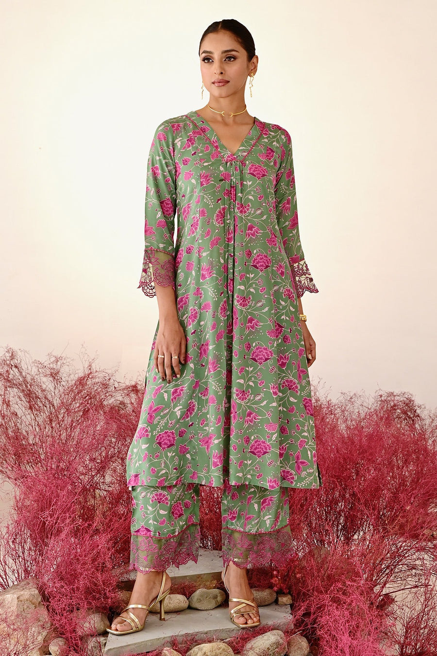 WOMEN'S GREEN AND MAGENTA CREPE & ORGANZA MOHAK A-LINE KURTA SET