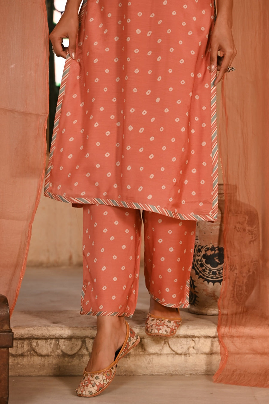 WOMEN'S ORANGE MUSLIN - B CHANDRIKA KURTA SET