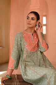 WOMEN'S GREEN CHANDERI SANGANERI KURTA SET