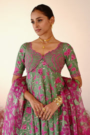 WOMEN'S GREEN MAGENTA CREPE & ORGANZA HAANA ANARKALI SET