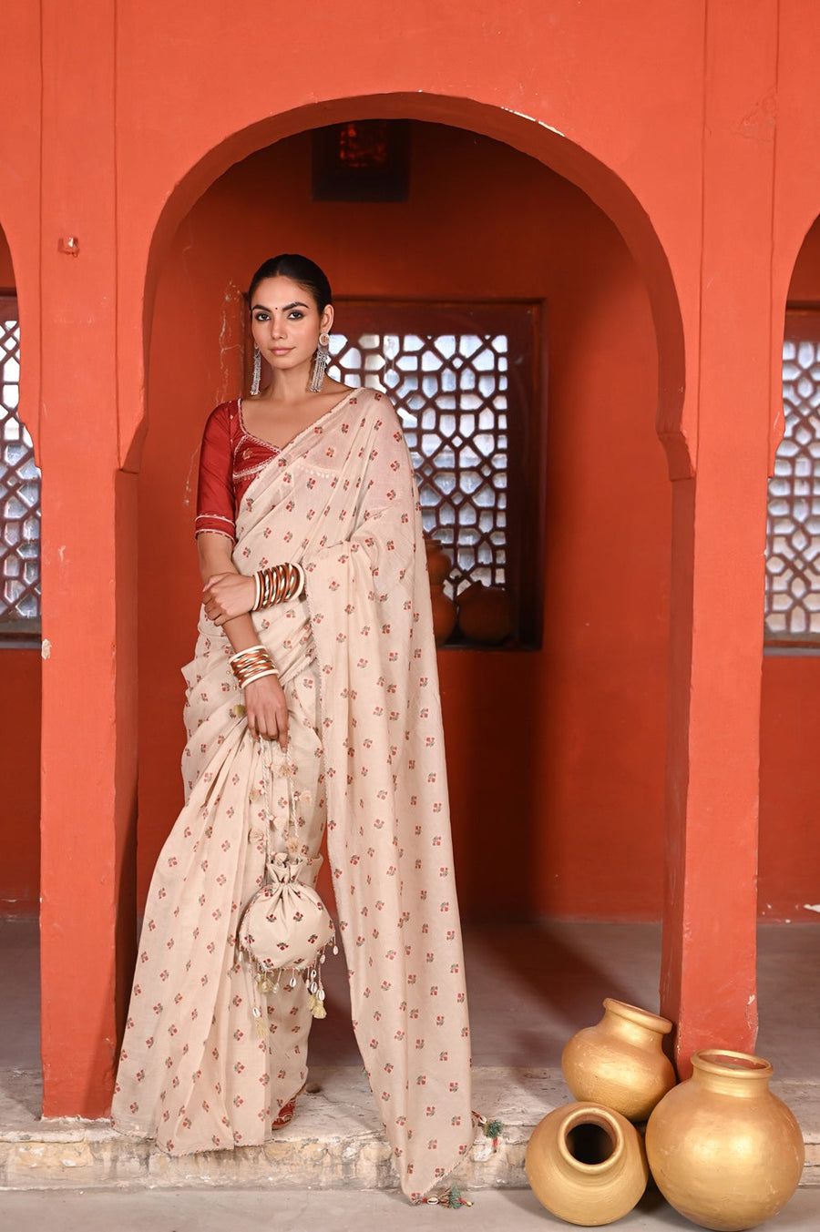 WOMEN'S BEIGE & RED CHANDERI BAGH BOOTA SAREE SET