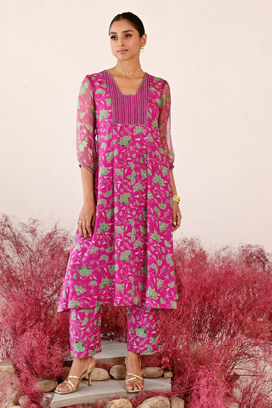 WOMEN'S GREEN AND MAGENTA CREPE & ORGANZA LEELA A-LINE KURTA SET