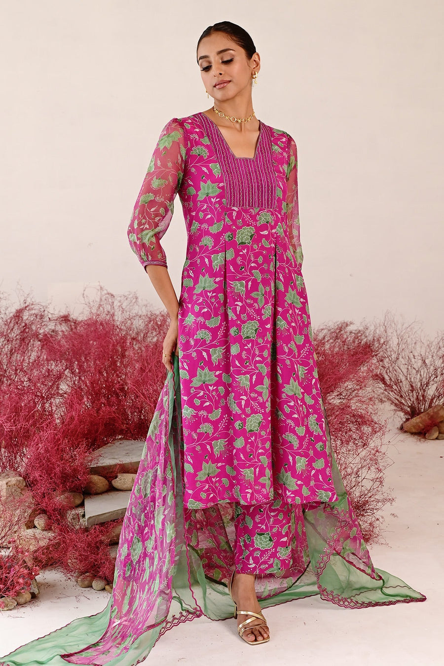 WOMEN'S GREEN AND MAGENTA CREPE & ORGANZA LEELA A-LINE KURTA SET