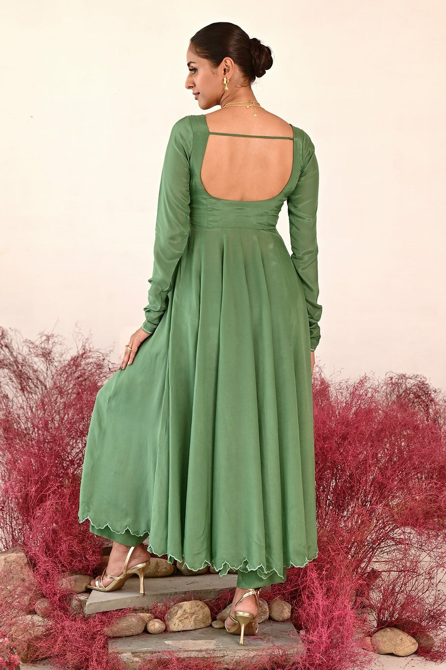 WOMEN'S GREEN CREPE MANOHARI ANARKALI KURTA