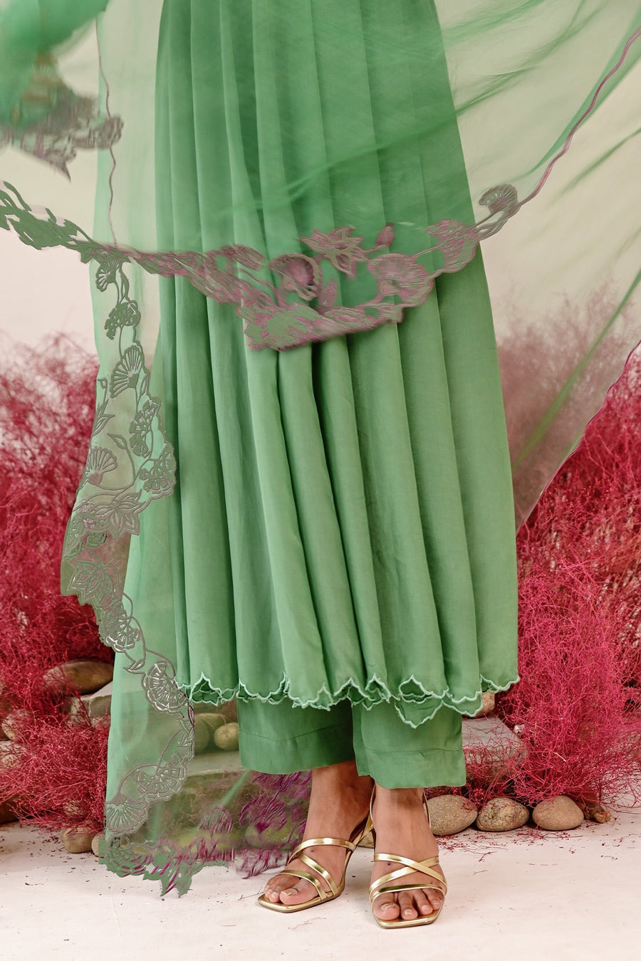 WOMEN'S GREEN CREPE & ORGANZA MANOHARI ANARKALI SET