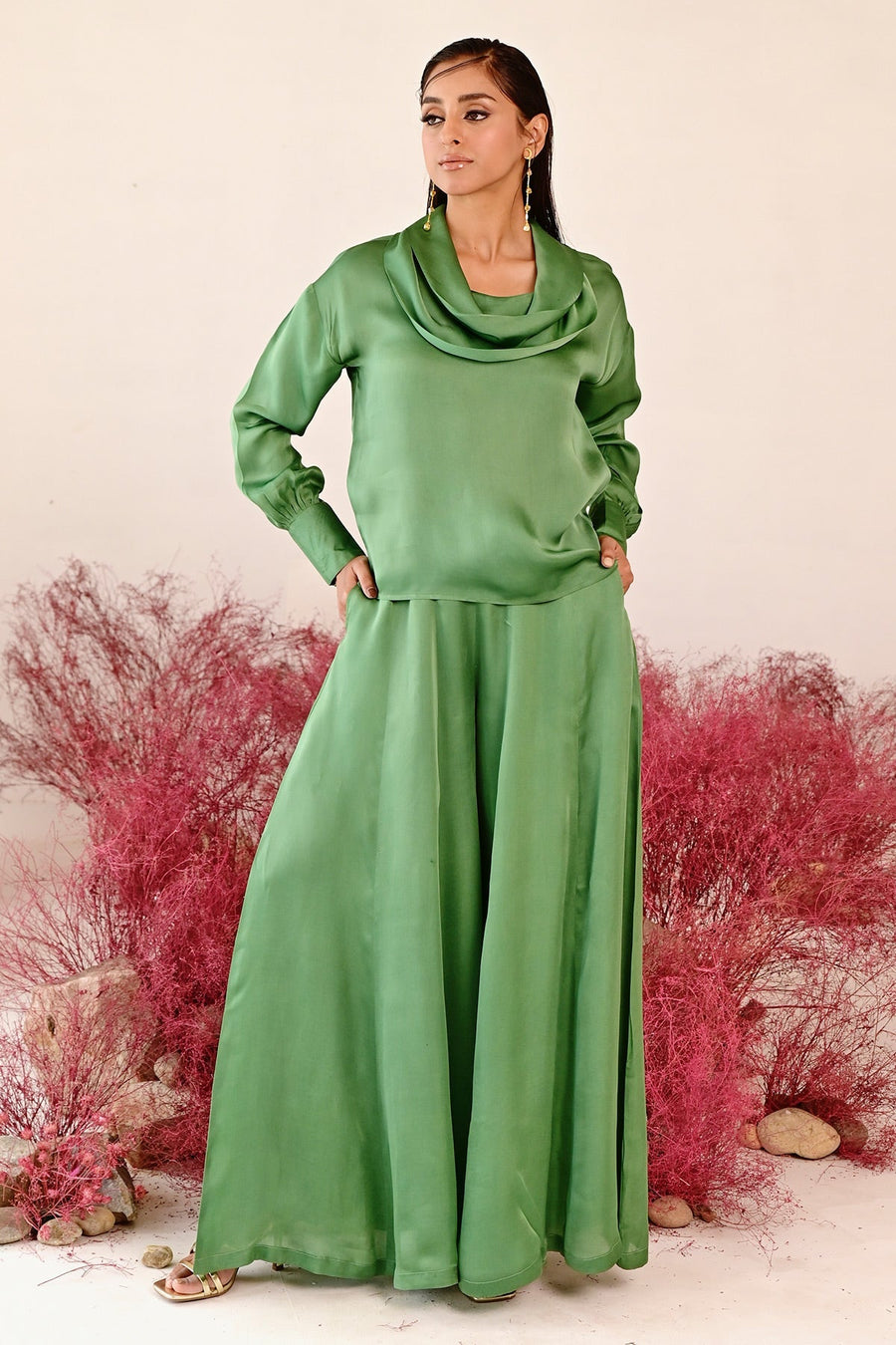 WOMEN'S GREEN SATIN ORGANZA MUSAFIRR CO-ORD SET