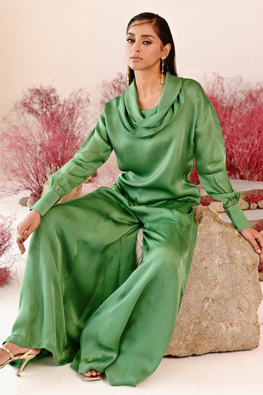 WOMEN'S GREEN SATIN ORGANZA MUSAFIRR CO-ORD SET