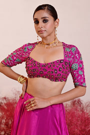 WOMEN'S MAGENTA CREPE SOHNI BLOUSE