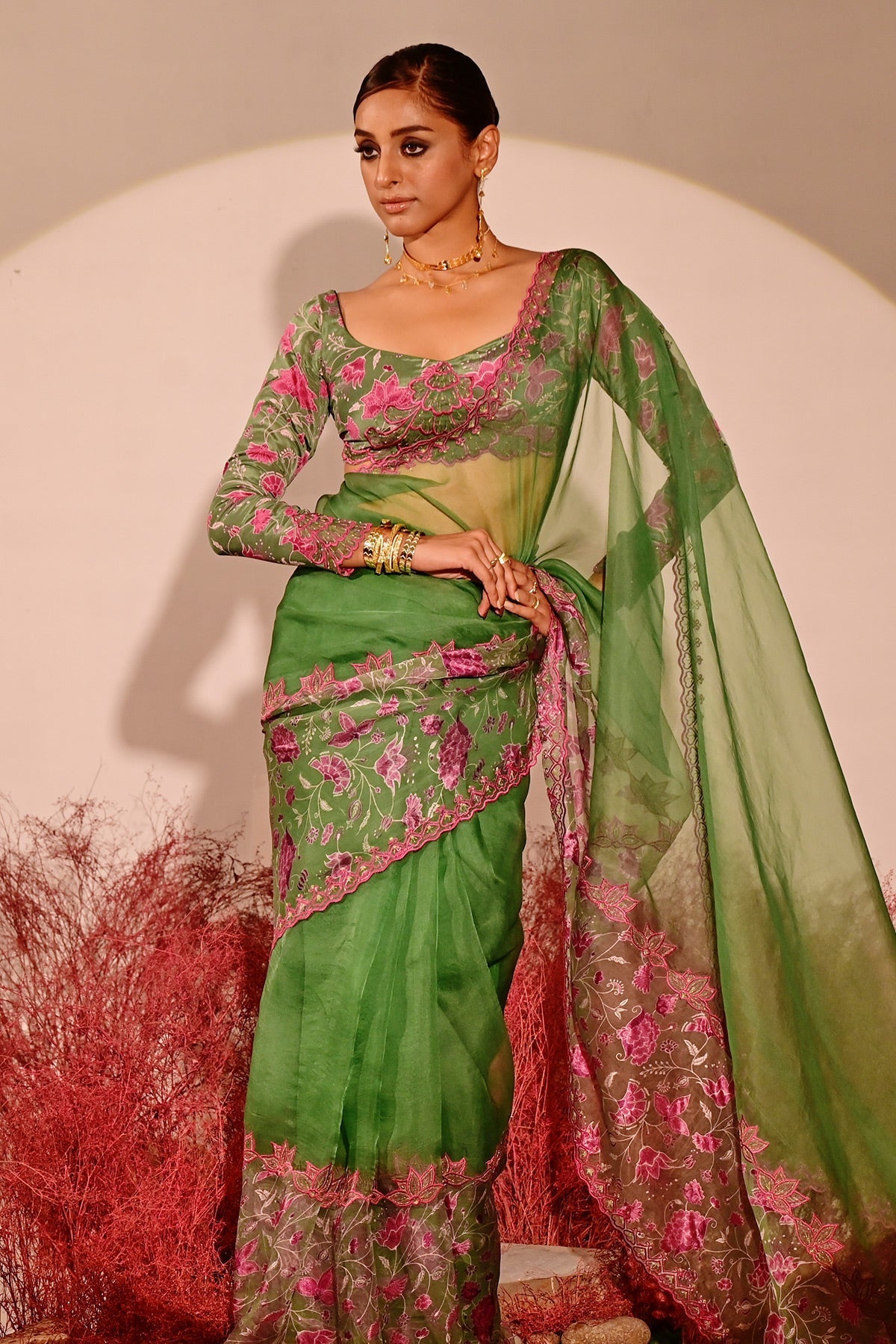 WOMEN'S GREEN AND MAGENTA CREPE & ORGANZA DEVIANA SAREE