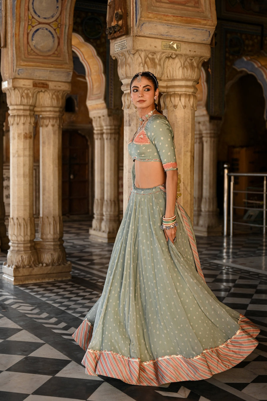 WOMEN'S GREEN CHIFFON BADAL MAHAL LEHENGA SET