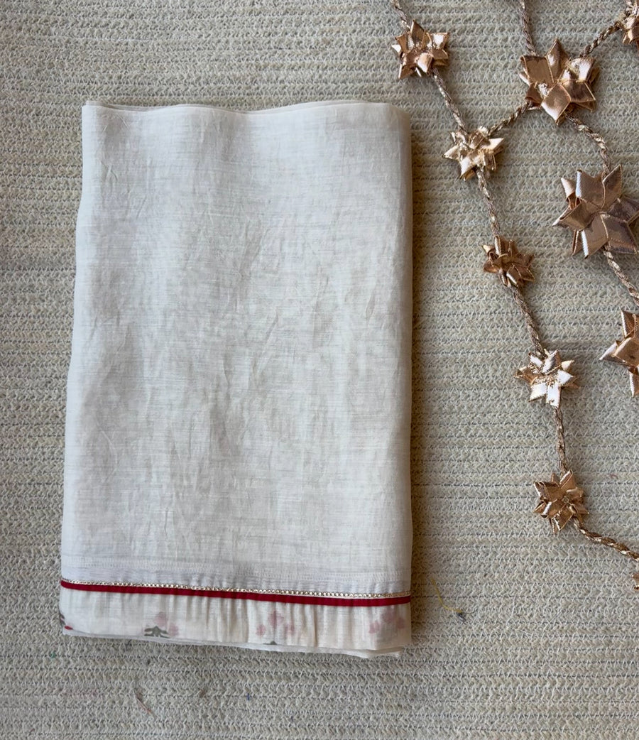 WOMEN'S BEIGE & RED CHANDERI BAGH BOOTA SAREE SET