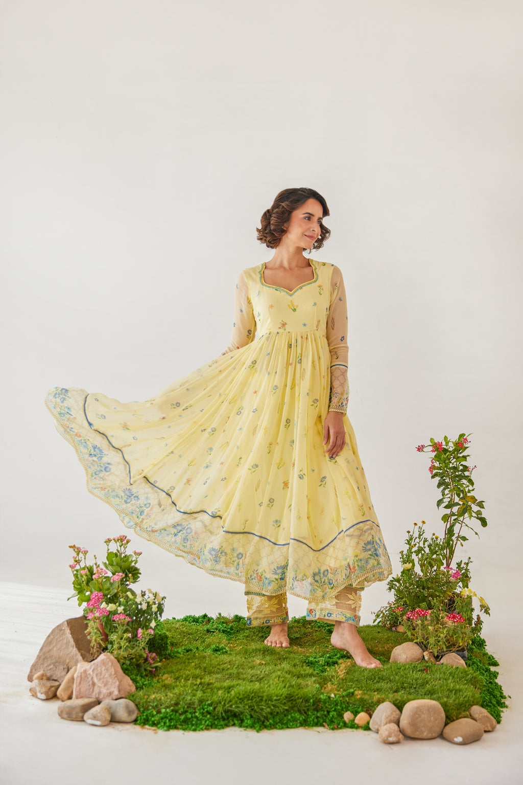 WOMEN'S YELLOW CHIFFON EDEN ANARKALI KURTA