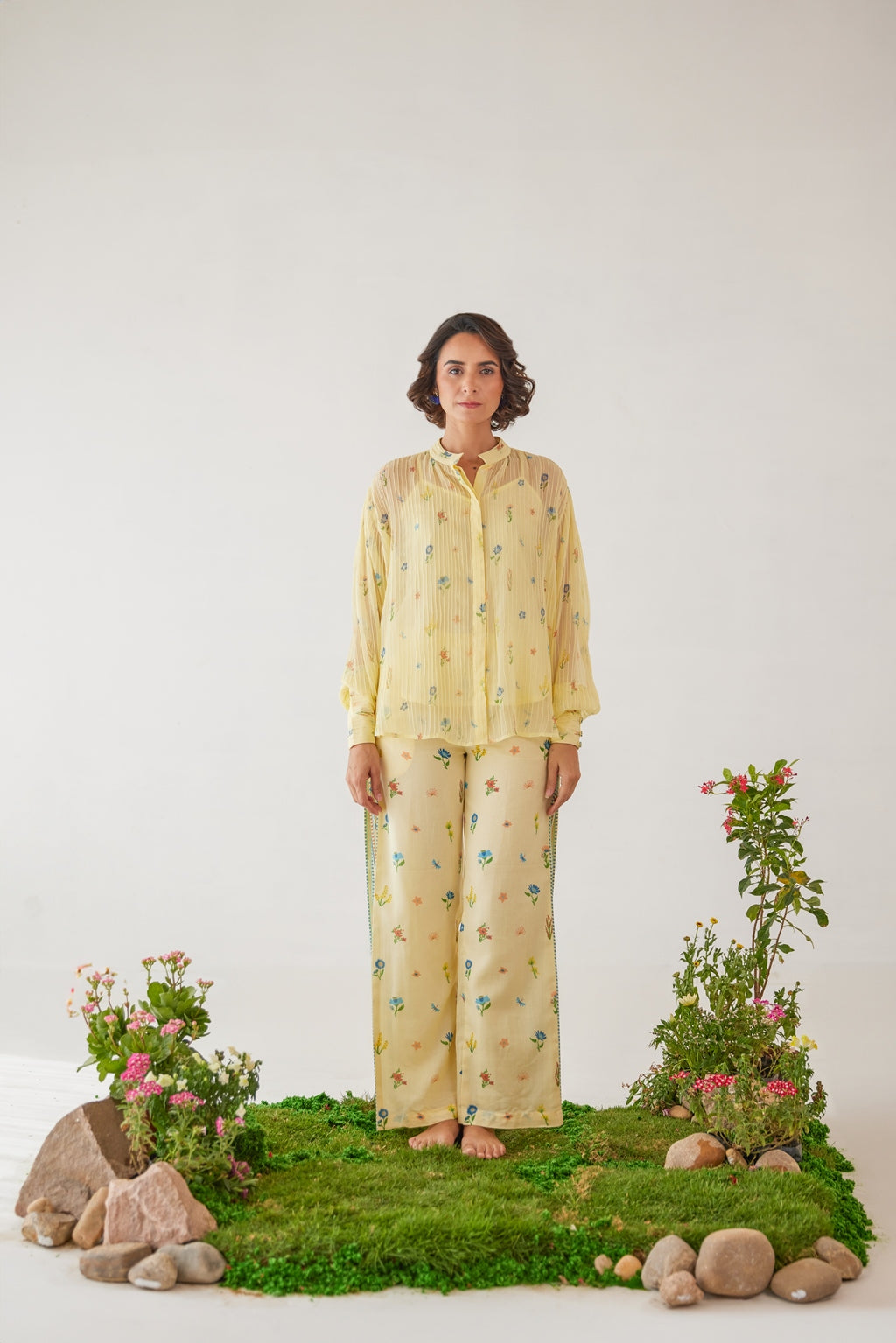 WOMEN'S YELLOW MOSS HUE PANTS