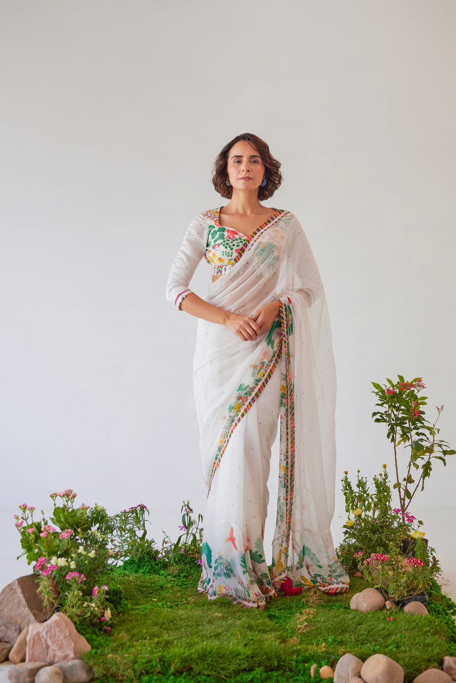 WOMEN'S WHITE CHIFFON IMAAN SAREE