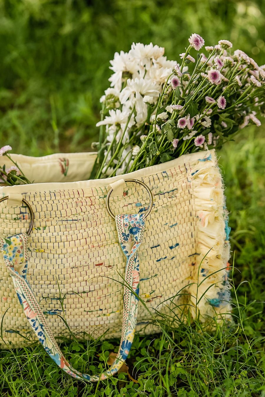 WOMEN'S PASTEL YELLOW COTTON MOSS, CHIFFON AIKO TOTE BAG