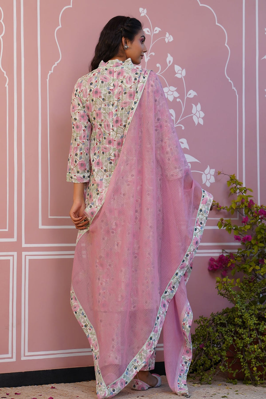 WOMEN'S PINK AND WHITE COTTON MELLOW KURTA SET