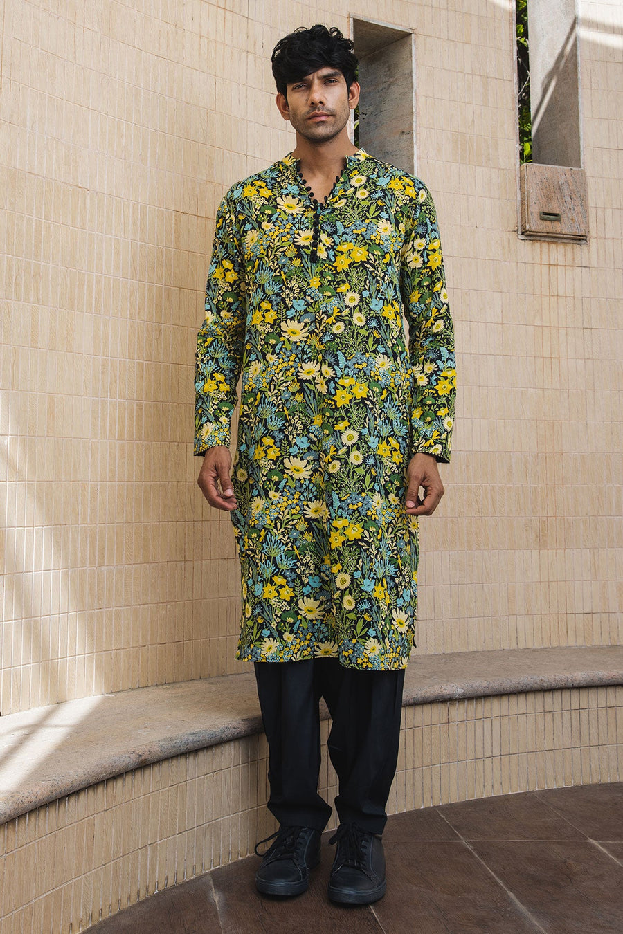 MEN'S BLACK - MULTICOLOR COTTON MOSS OLIVER KURTA