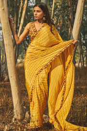 Vidya Balan In Santolina Crepe Saree Set