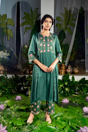 Nikita kurta