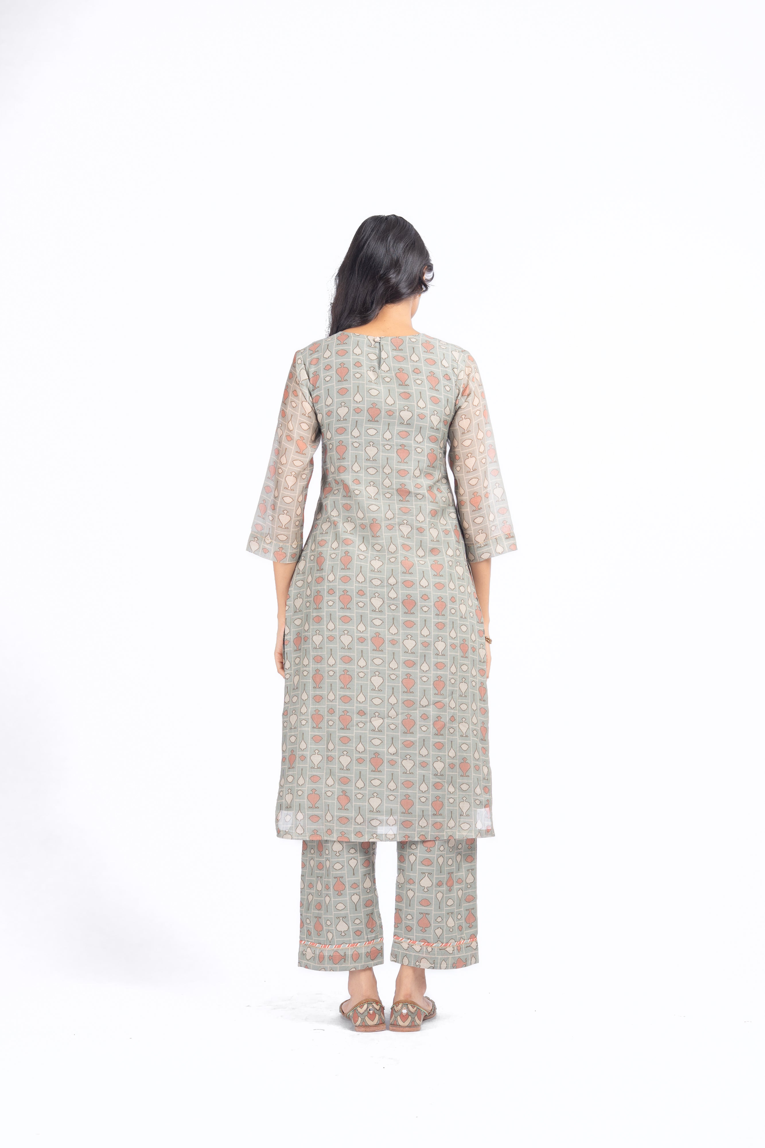 WOMEN'S GREEN CHANDERI NEEL KAMAL KURTA SET