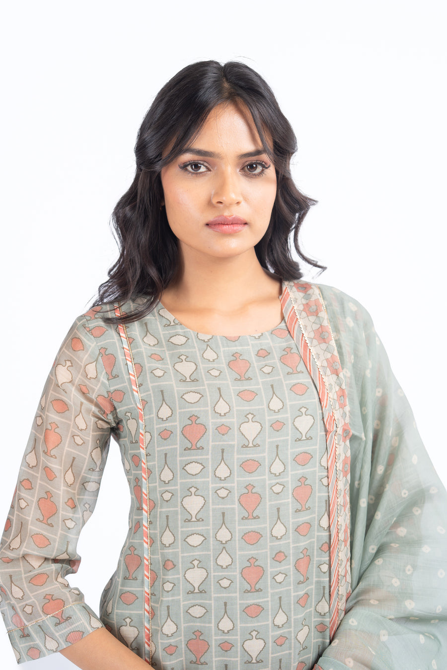 WOMEN'S GREEN CHANDERI NEEL KAMAL KURTA SET