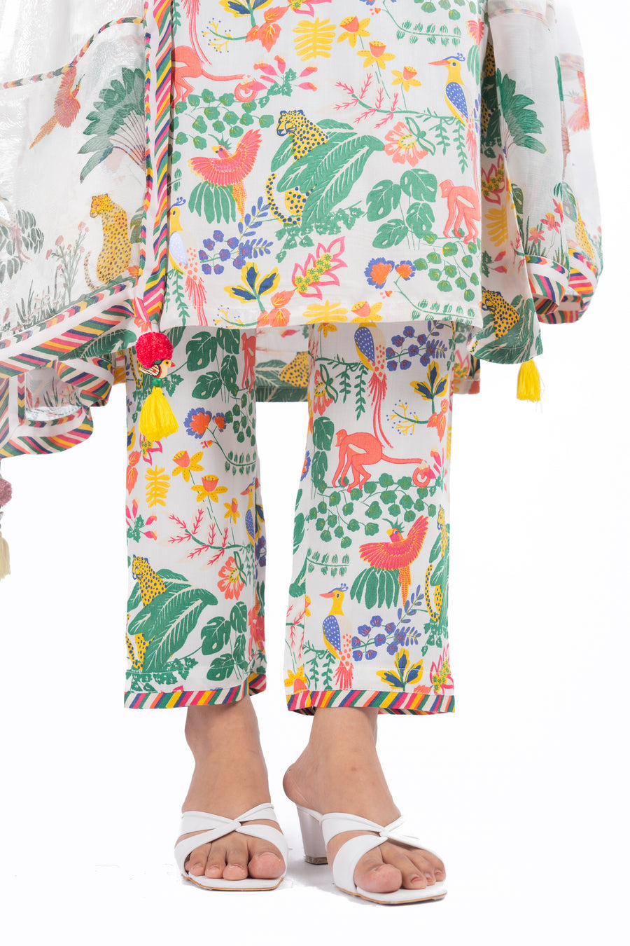 WOMEN'S WHITE MODAL SATIN AMBAR KURTA SET