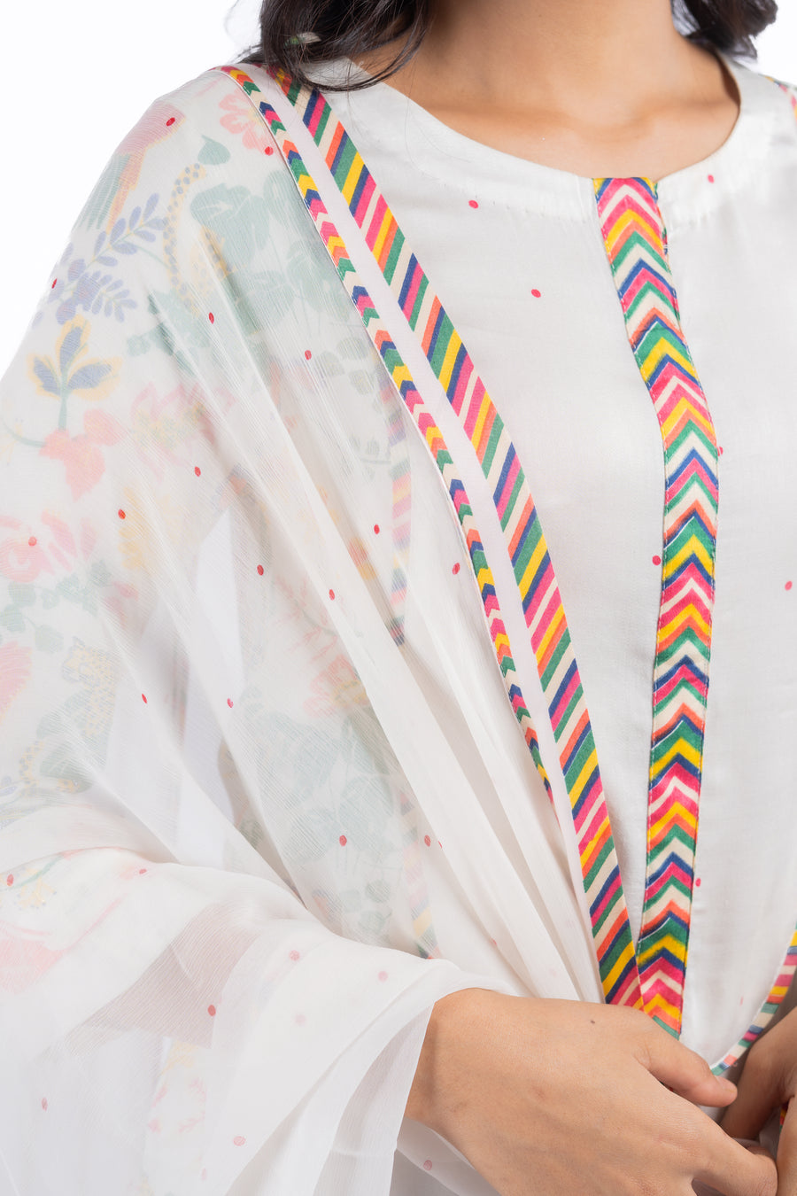 WOMEN'S WHITE MODAL SATIN SABA KURTA SET