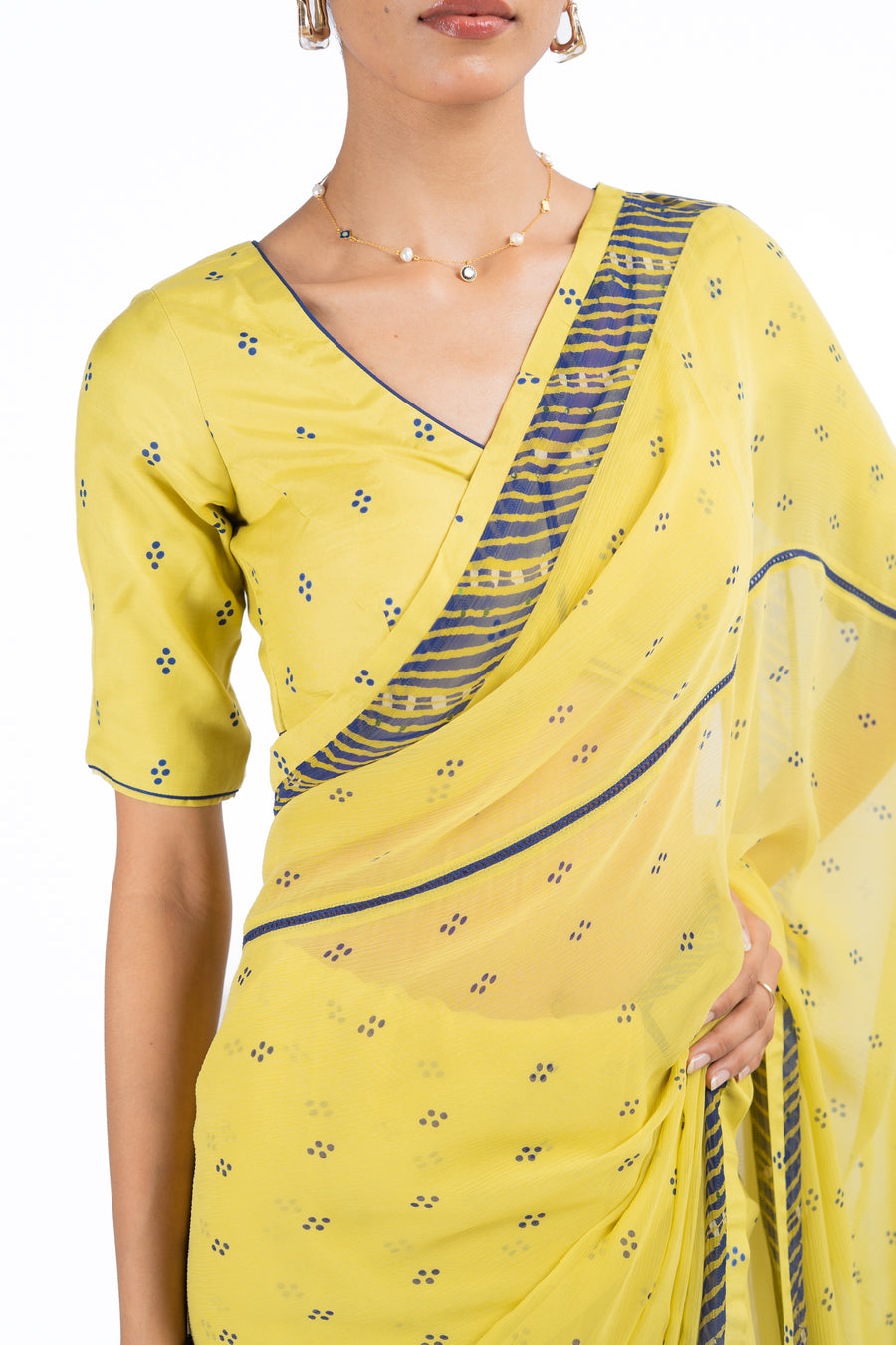 HARIYALI SAREE WITH UN-STITCHED BLOUSE PIECE