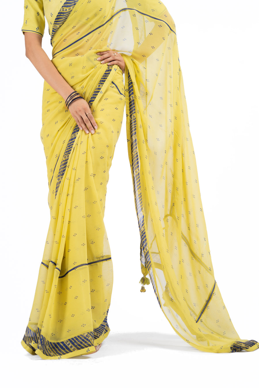 HARIYALI SAREE WITH UN-STITCHED BLOUSE PIECE