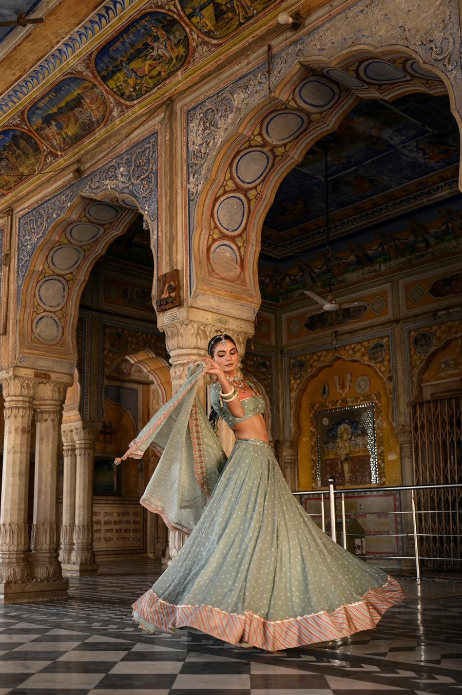 BADAL MAHAL LEHENGA SET