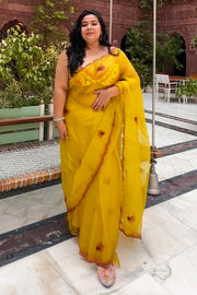 Neelakshi in Chanchal Saree